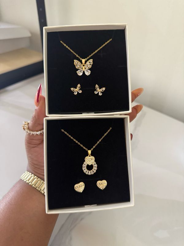 Nina Necklace