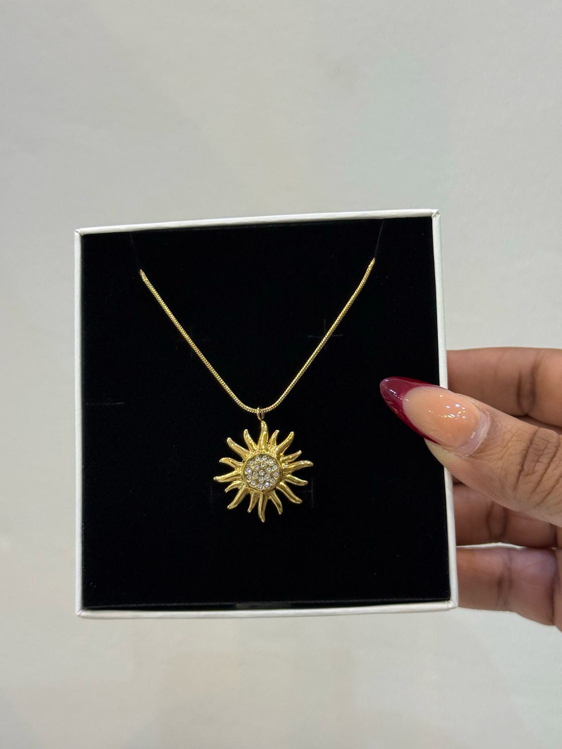 Ella necklace