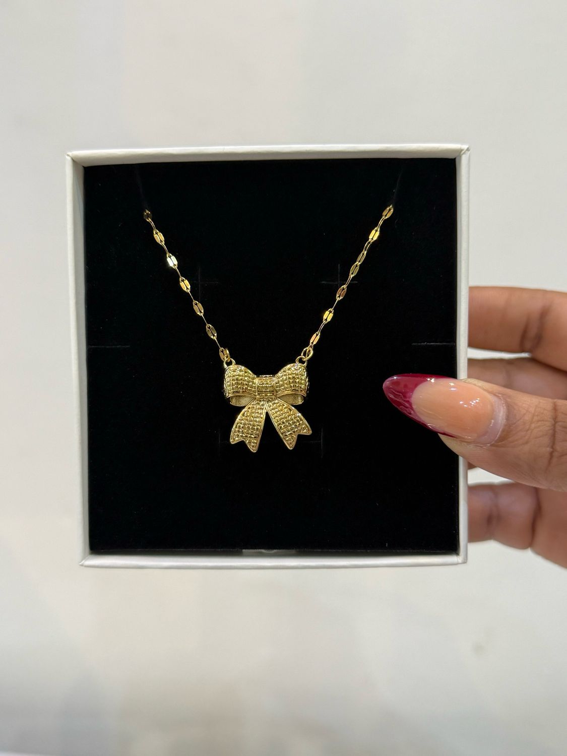 Ella necklace