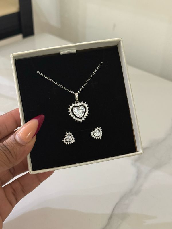 Nina Necklace