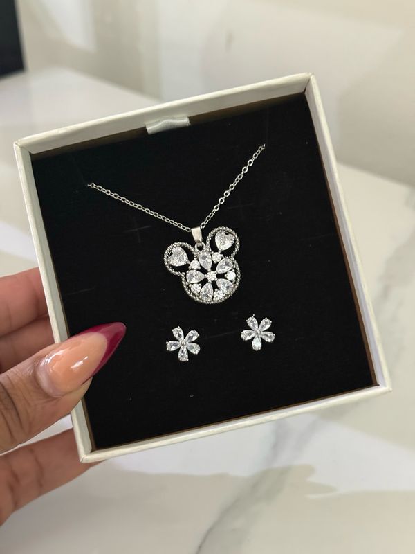 Nina Necklace