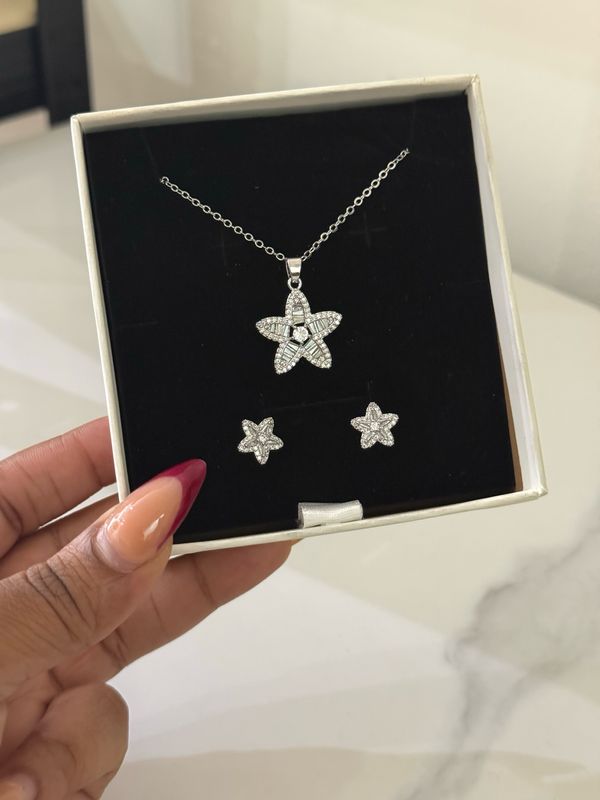 Nina Necklace