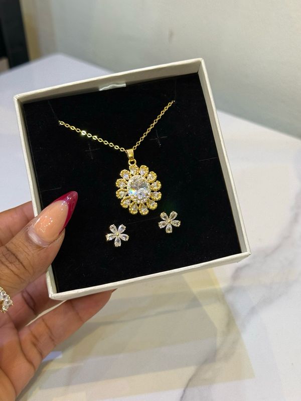 Nina Necklace
