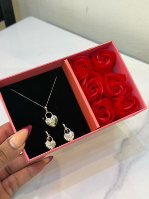 Lily Rose Gift Set