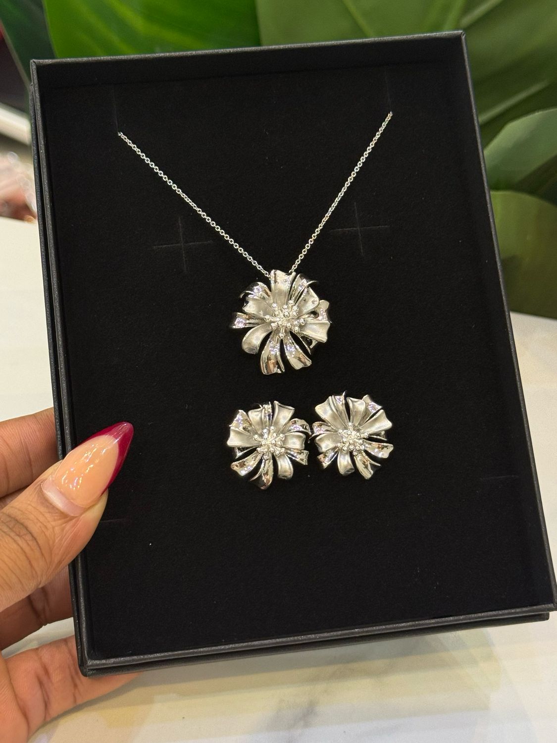 Nora Necklace