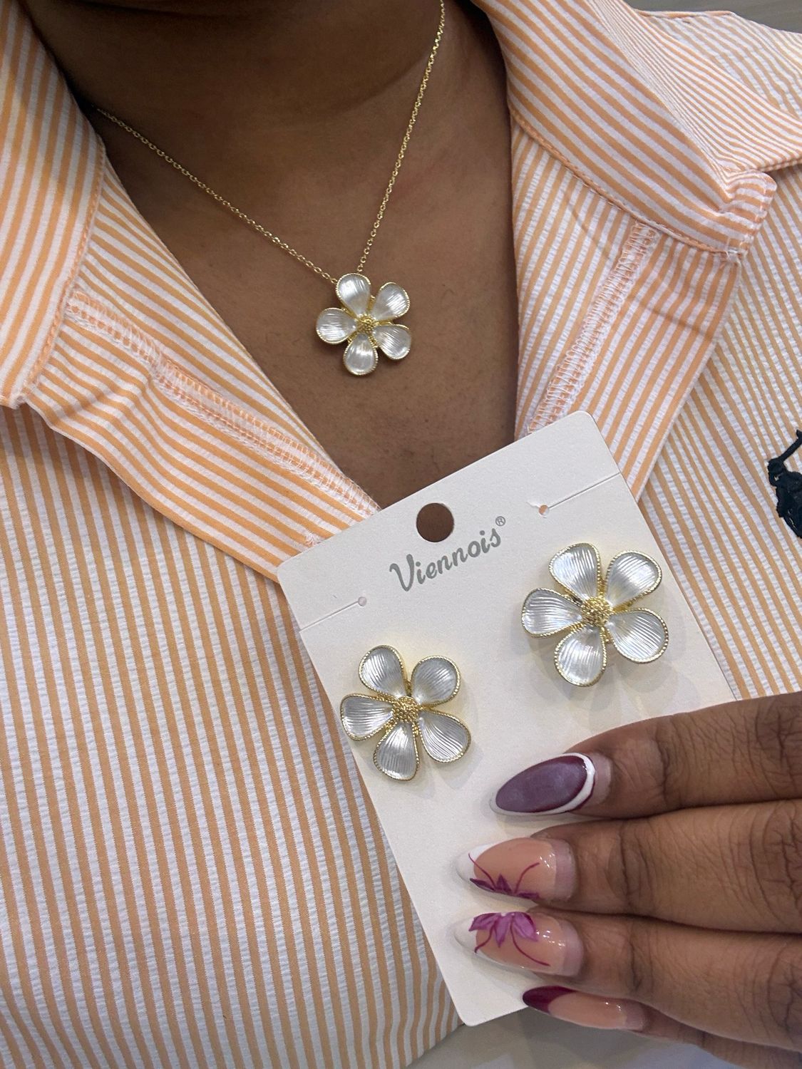 Nora Necklace