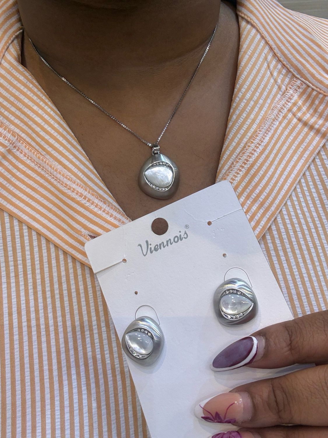 Nora Necklace