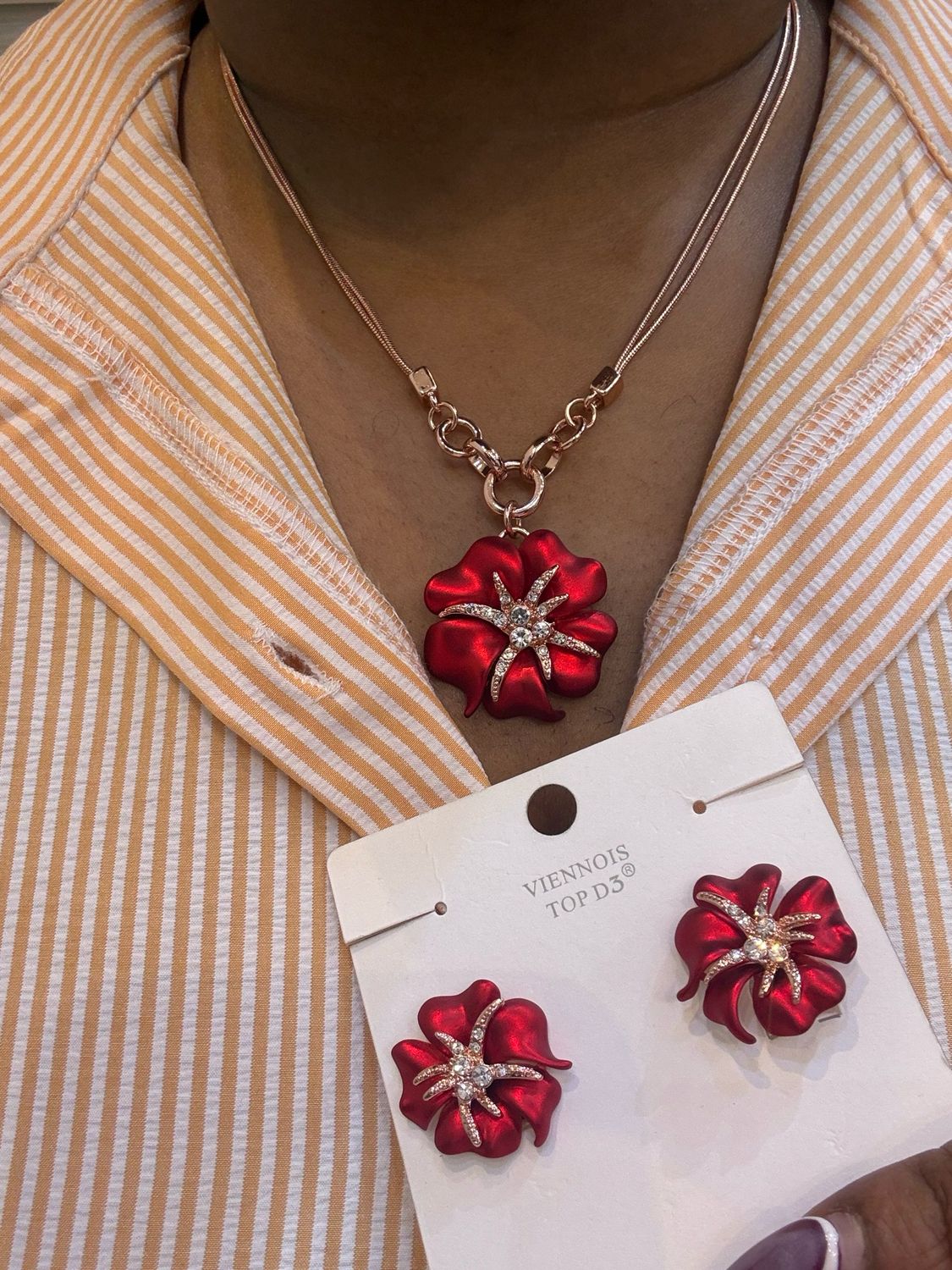 Nora Necklace