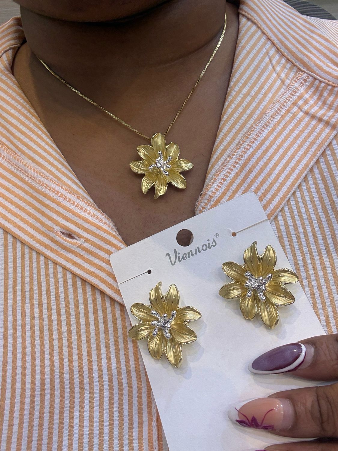 Nora Necklace