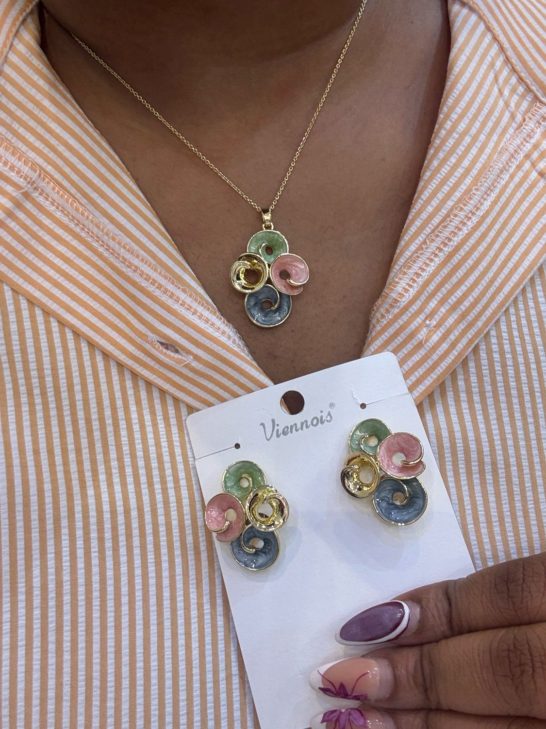 Nora Necklace