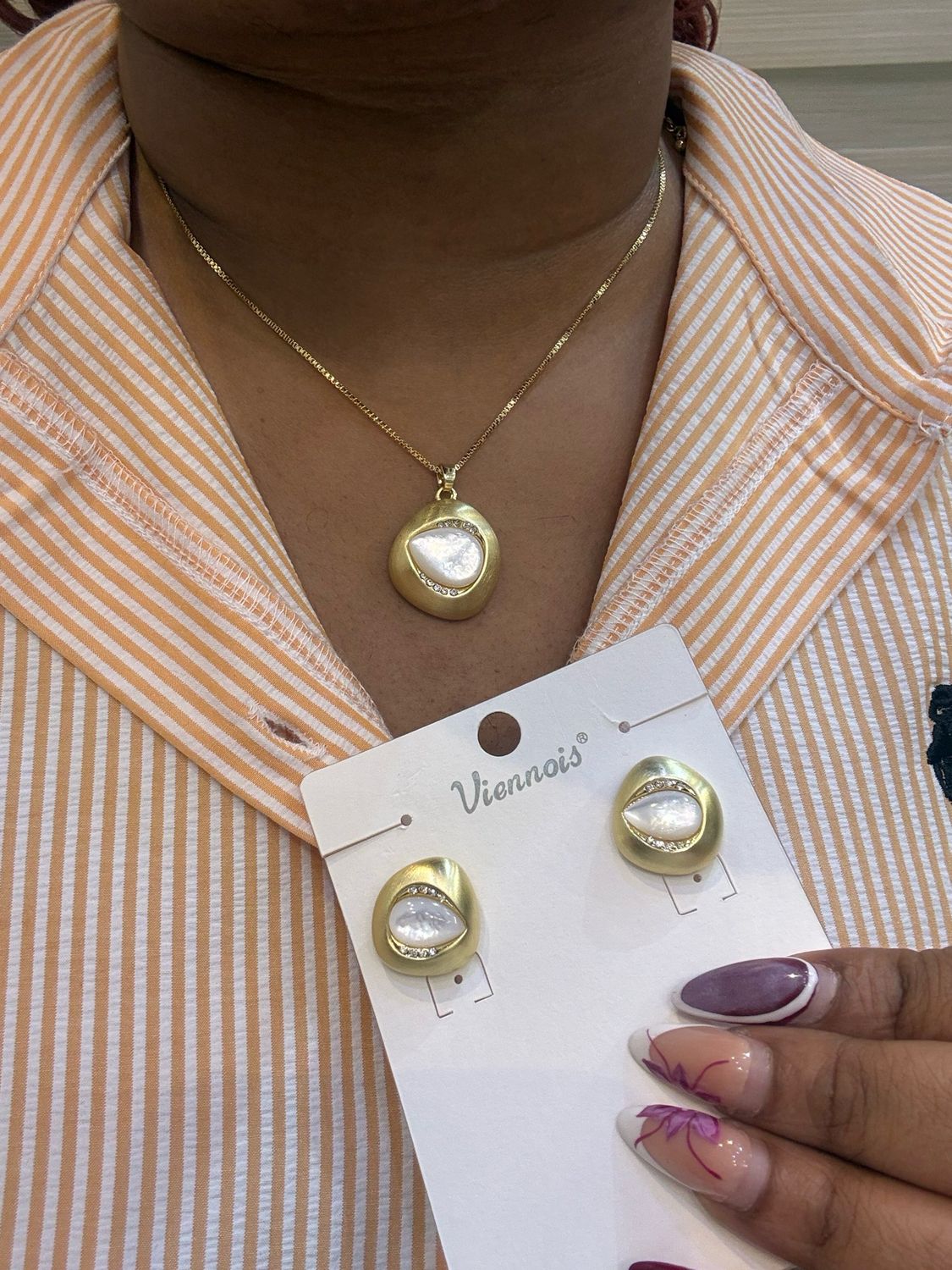 Nora Necklace
