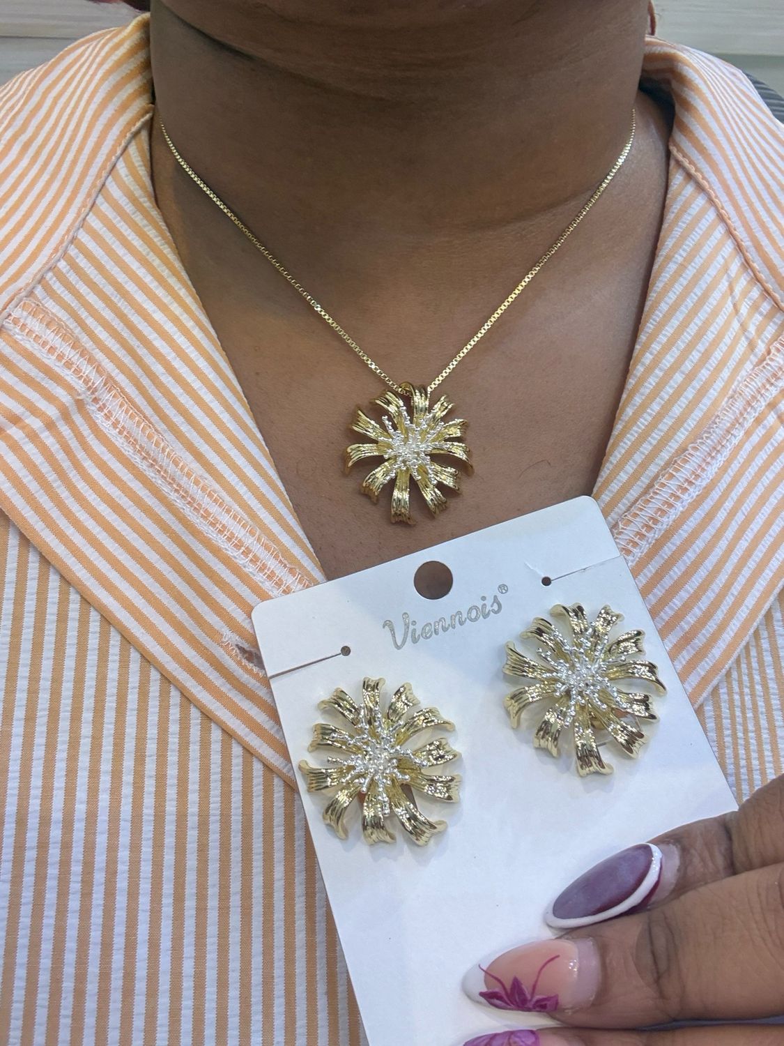 Nora Necklace