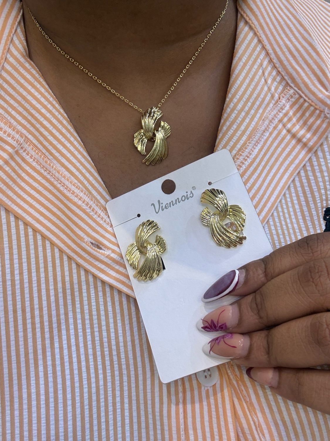 Nora Necklace