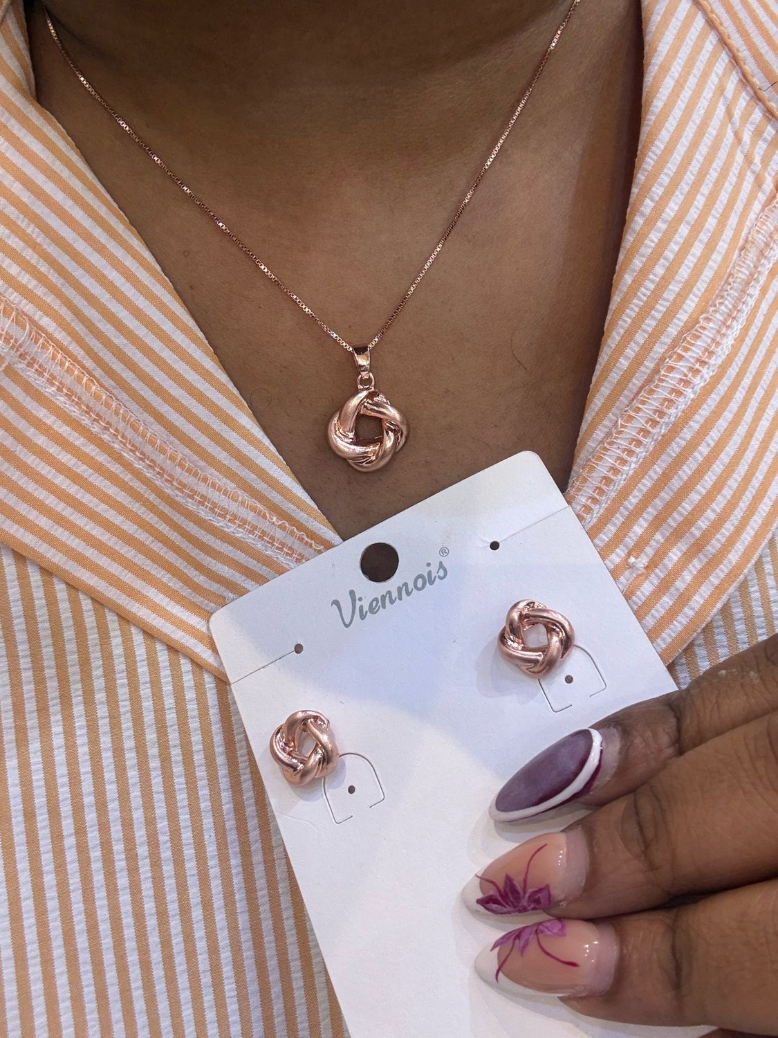 Nora Necklace