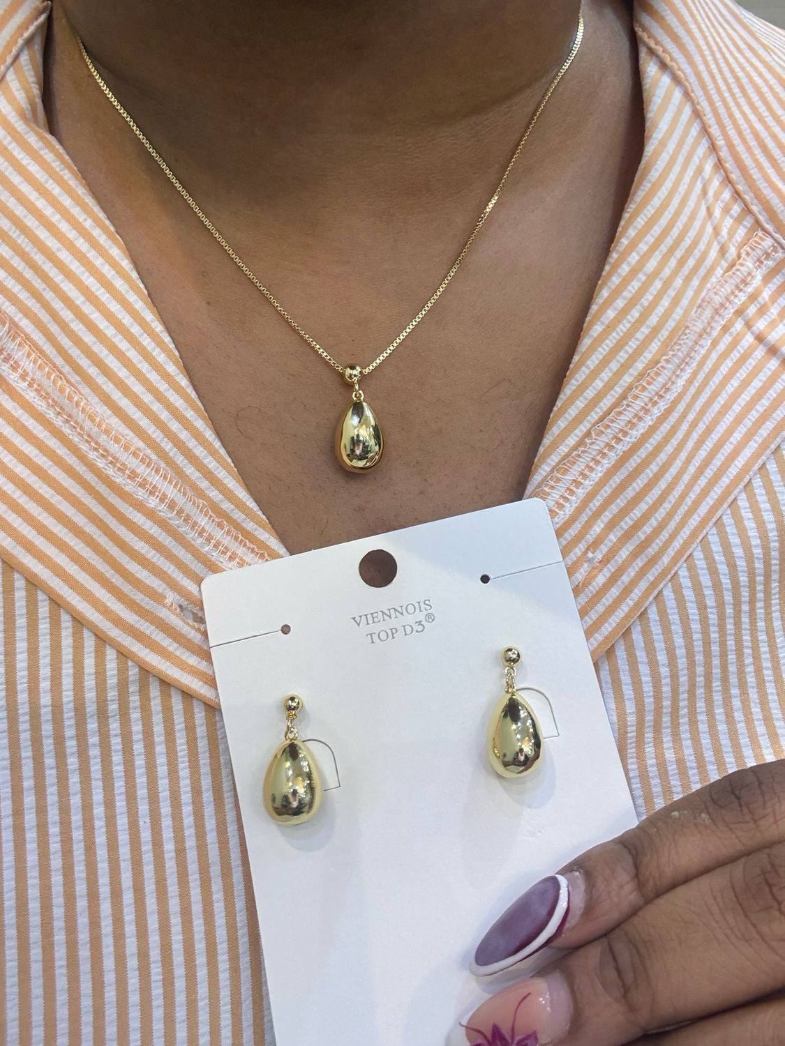Nora Necklace