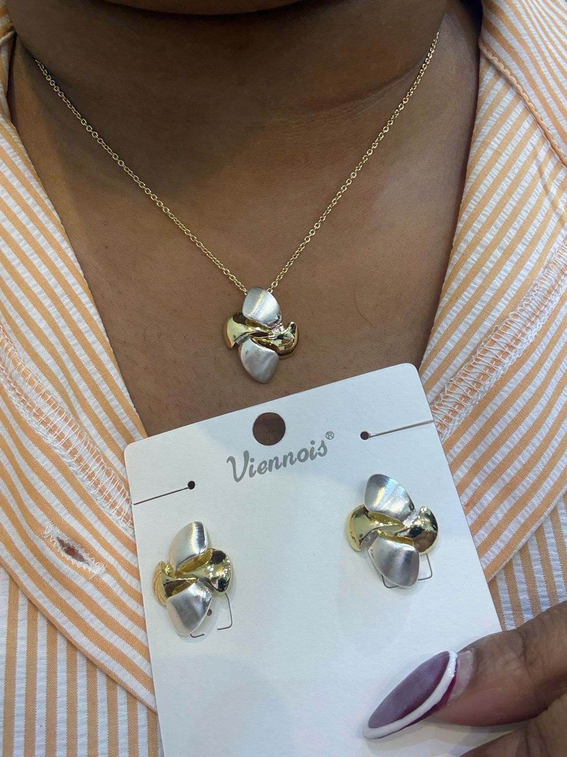 Nora Necklace