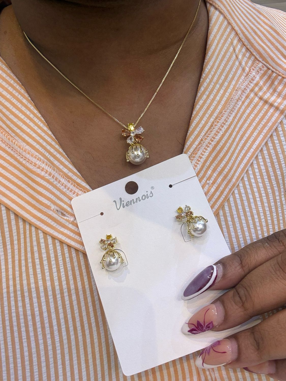Nora Necklace