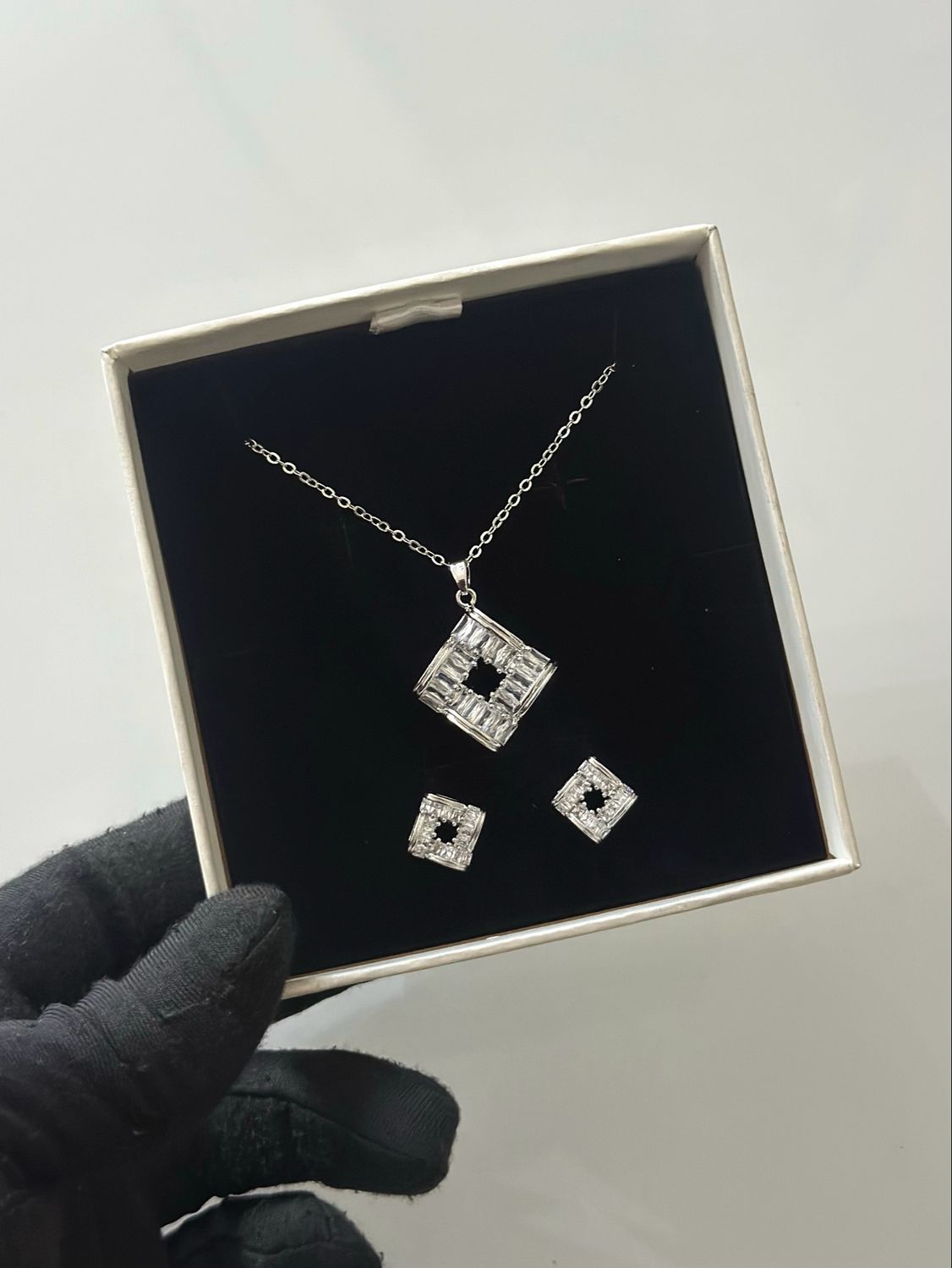 Nina necklace