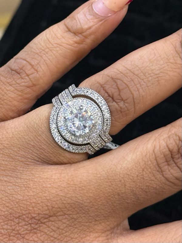 Lustre Ring Size 7