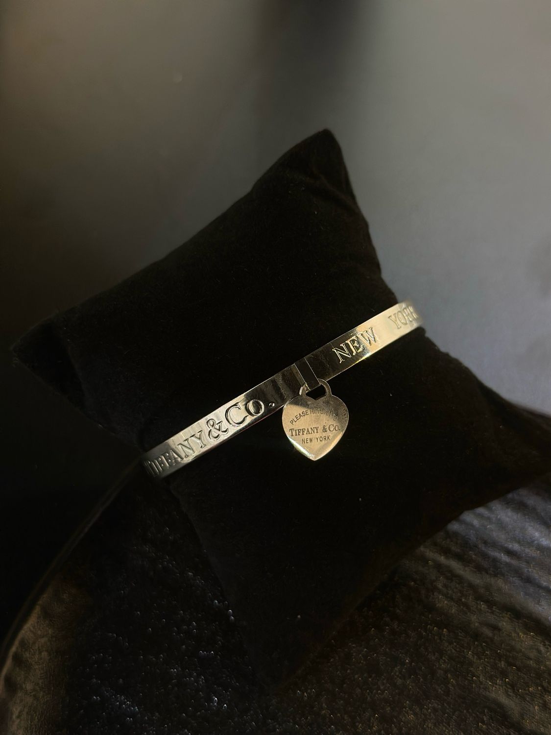 Eleen Bangle