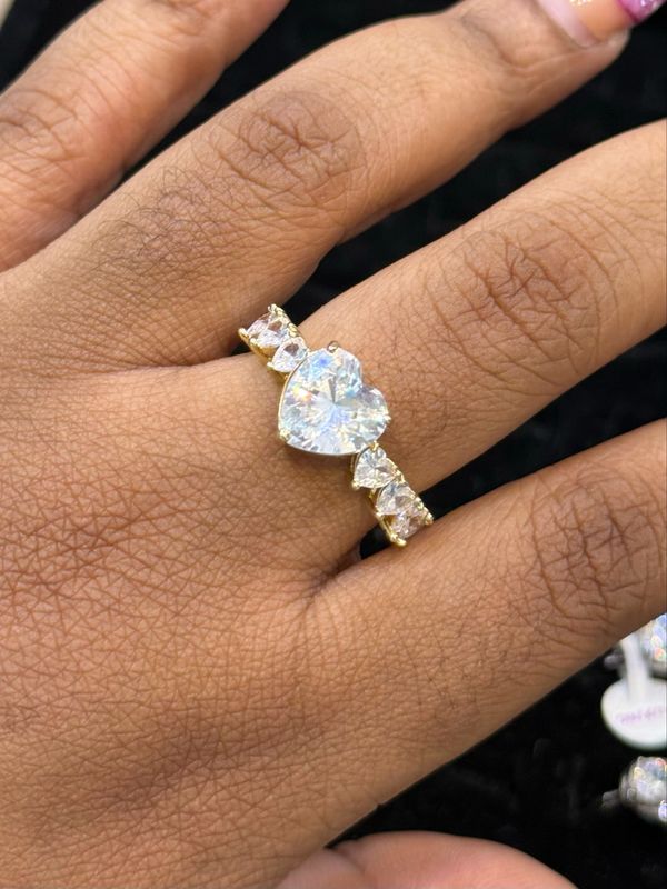 Lustre Ring