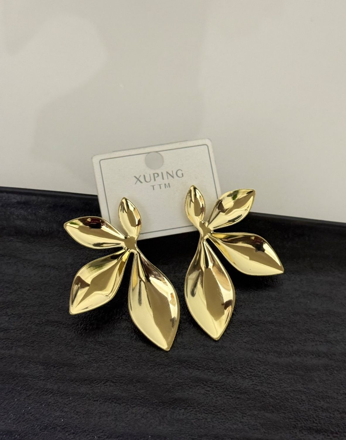 Amiga Earring