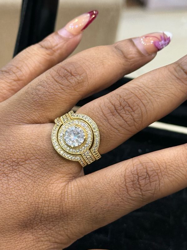 Lustre Ring Size 9
