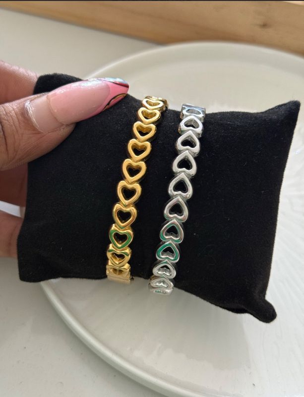 Eleen Bangle