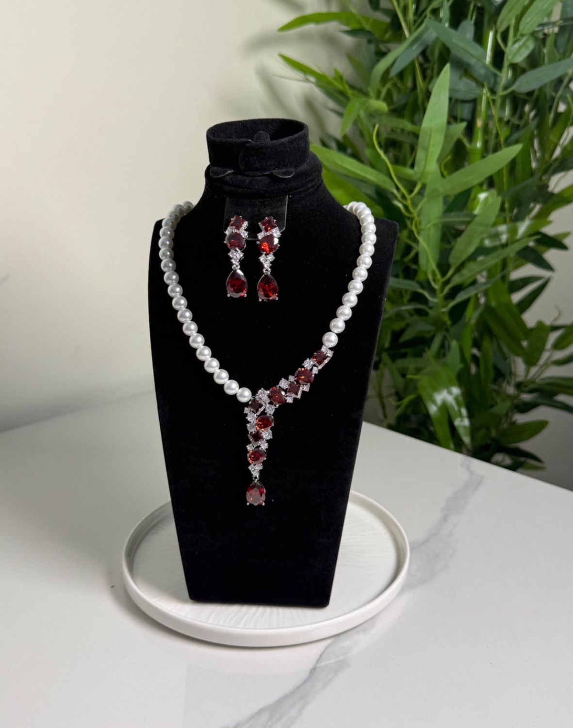 Pearlina Necklace Set
