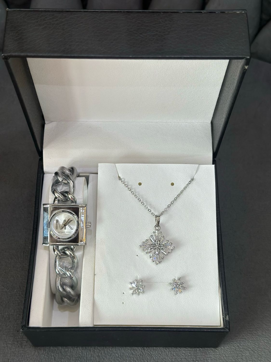 Nina &amp; Sadie Gift Set