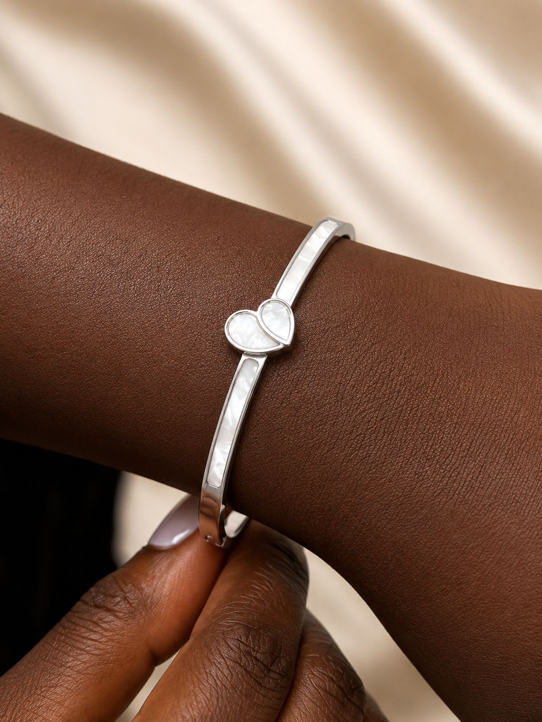 Ella Bangle