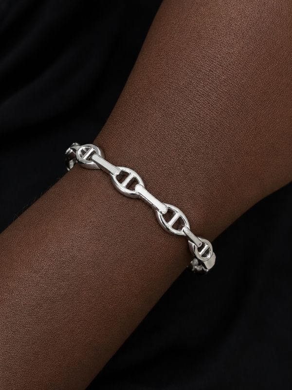 Ella Bangle