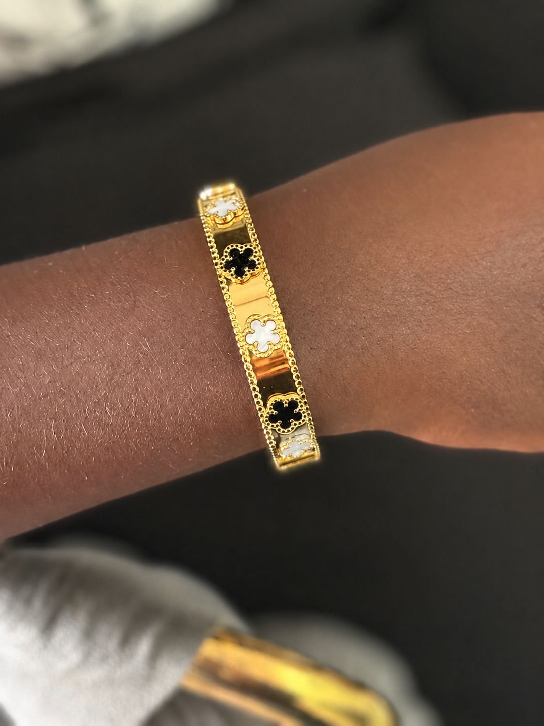 Ella Bangle