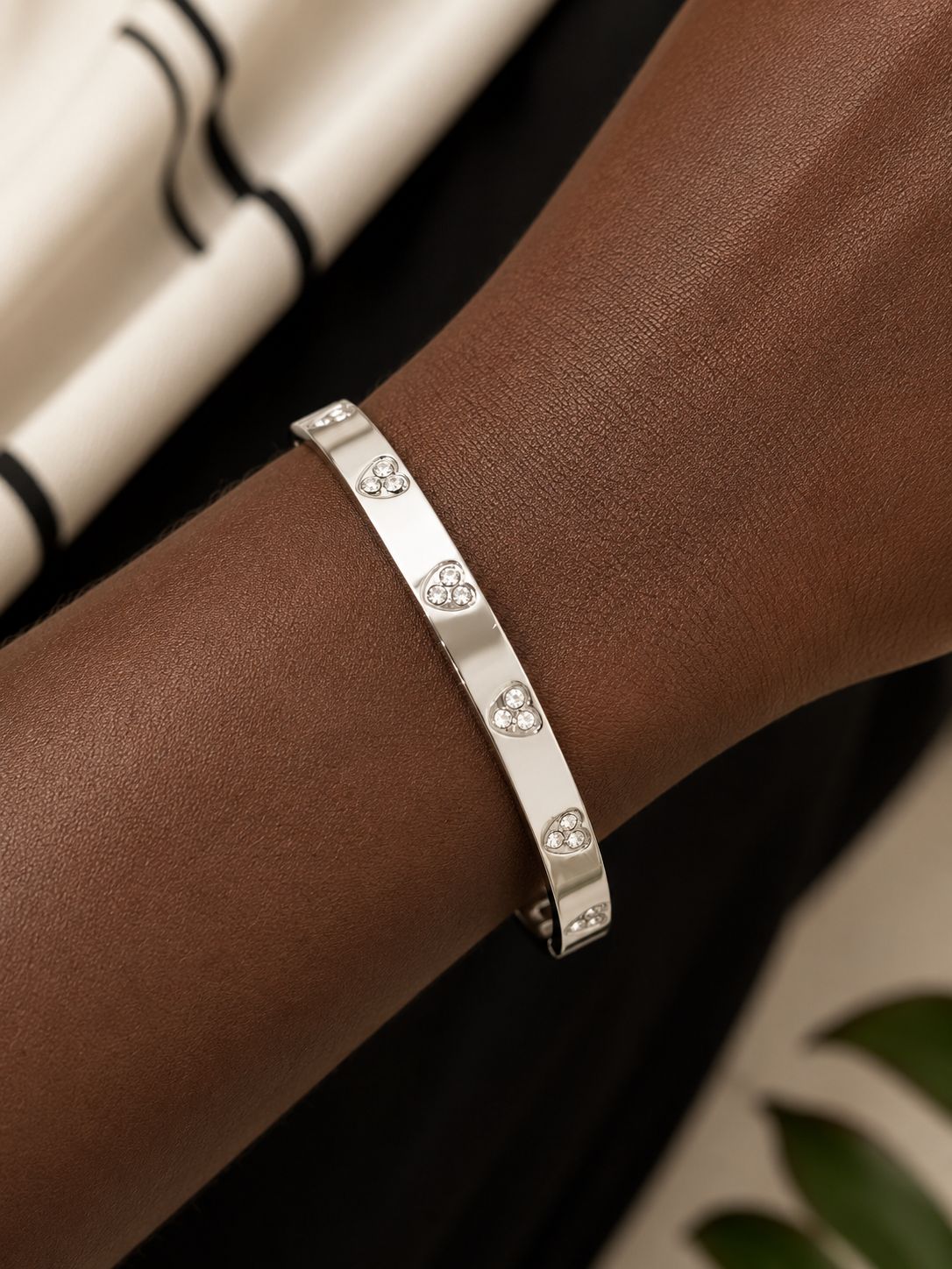 Ella Bangle