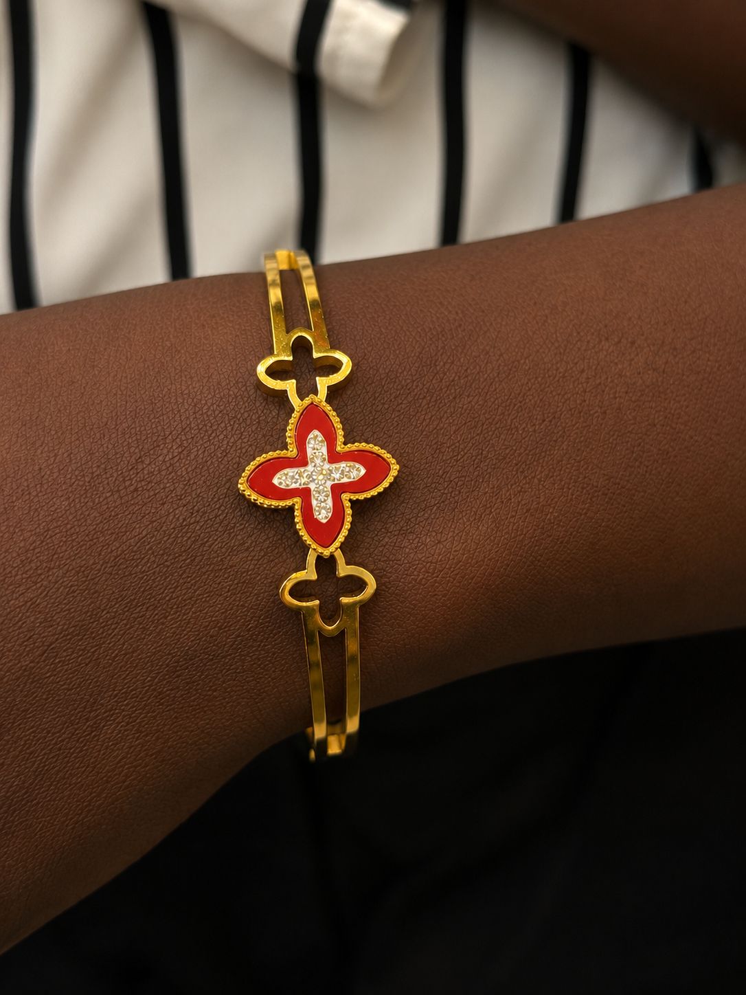 Ella Bangle