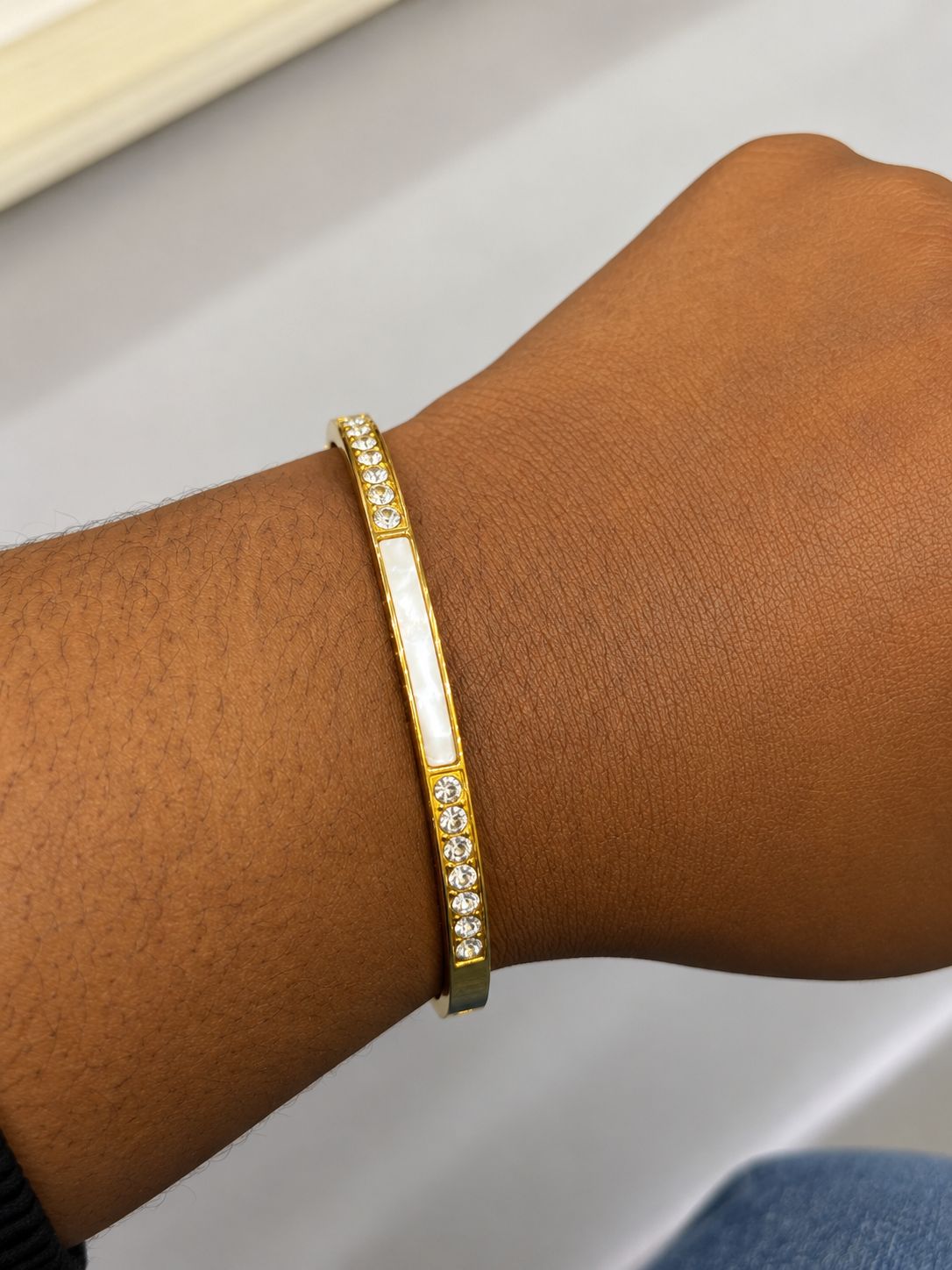 Ella Bangle