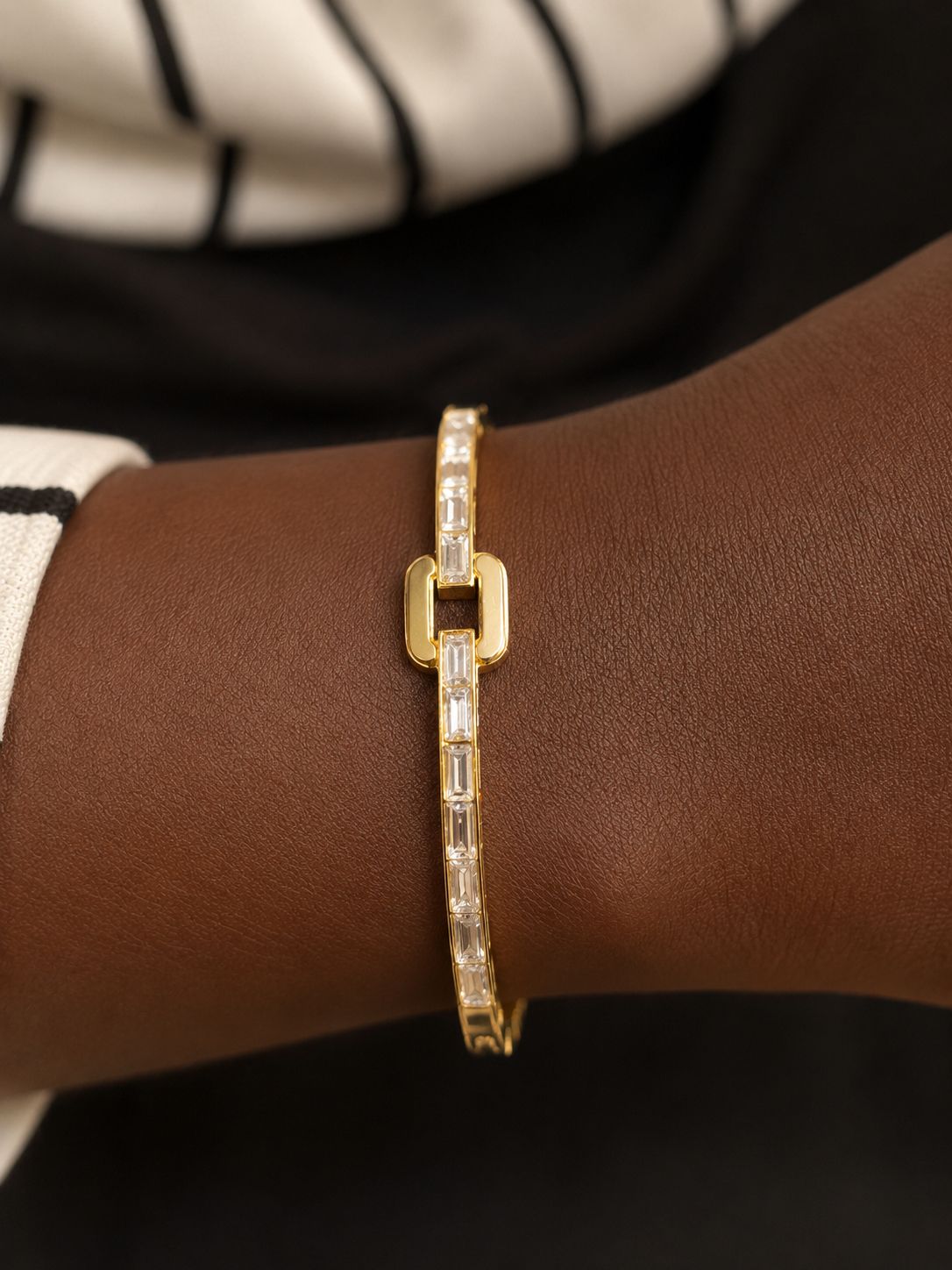 Ella Bangle