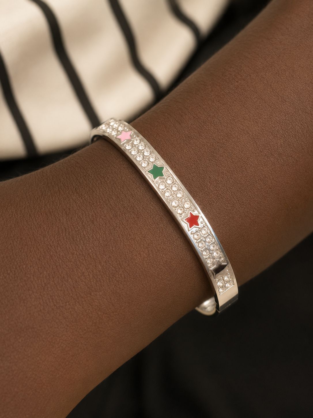 Ella Bangle
