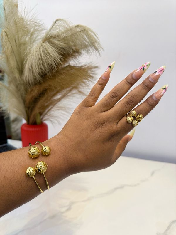 Ck Bold Bangle