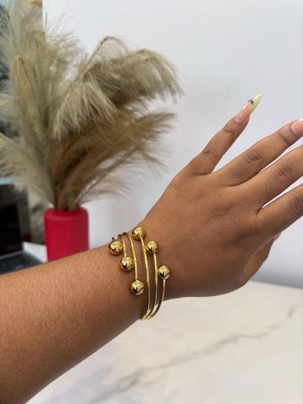 Ck Minimalist Bangle