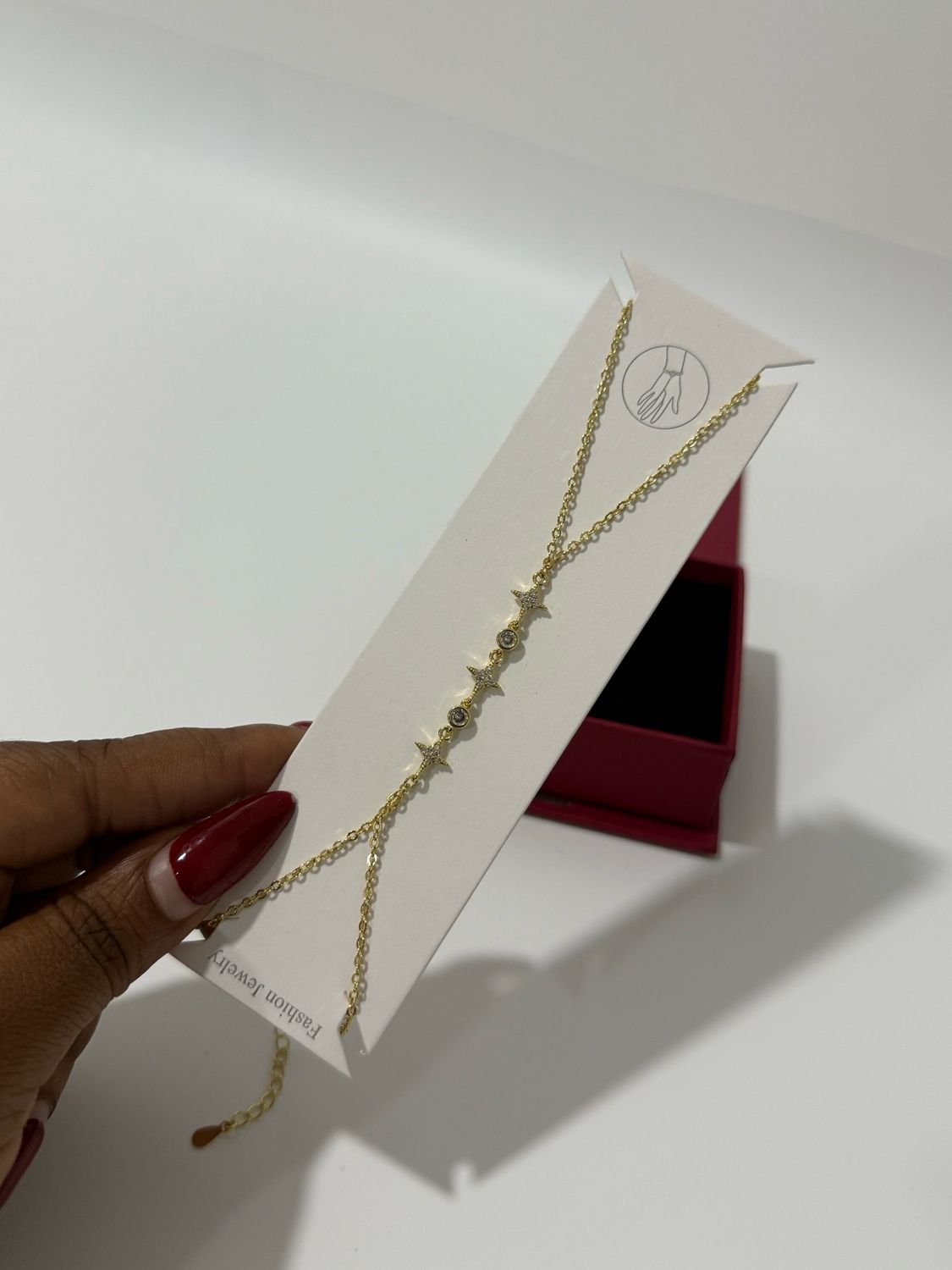 Lola Handchain