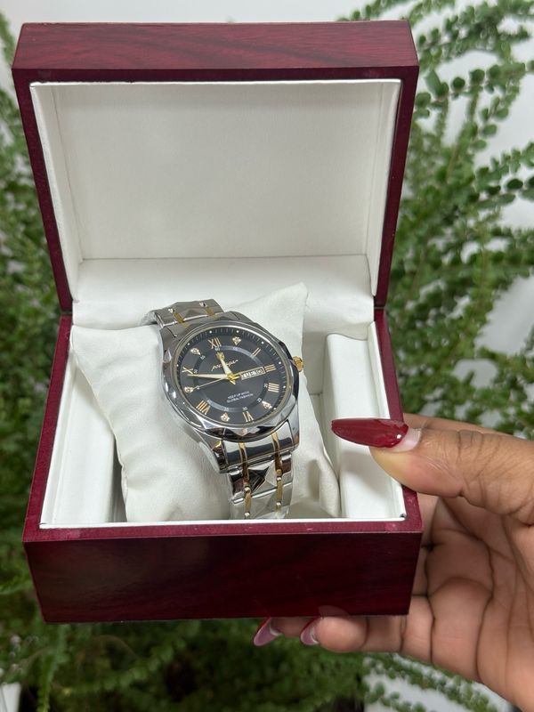 Poedagar men’s watch