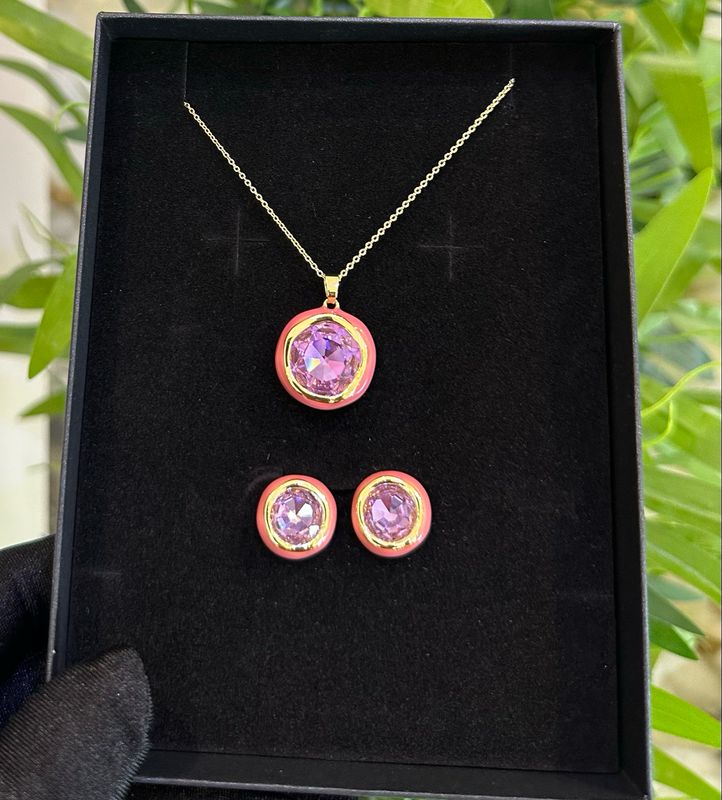 Nora Necklace