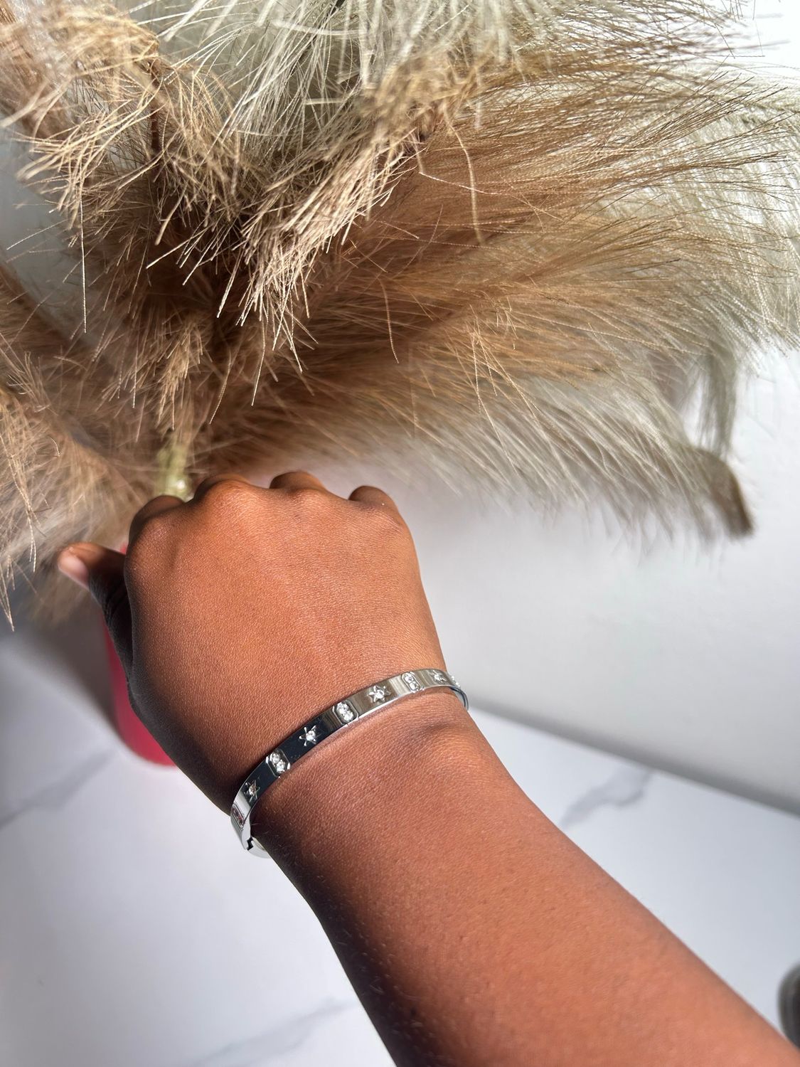 Ella Bangle