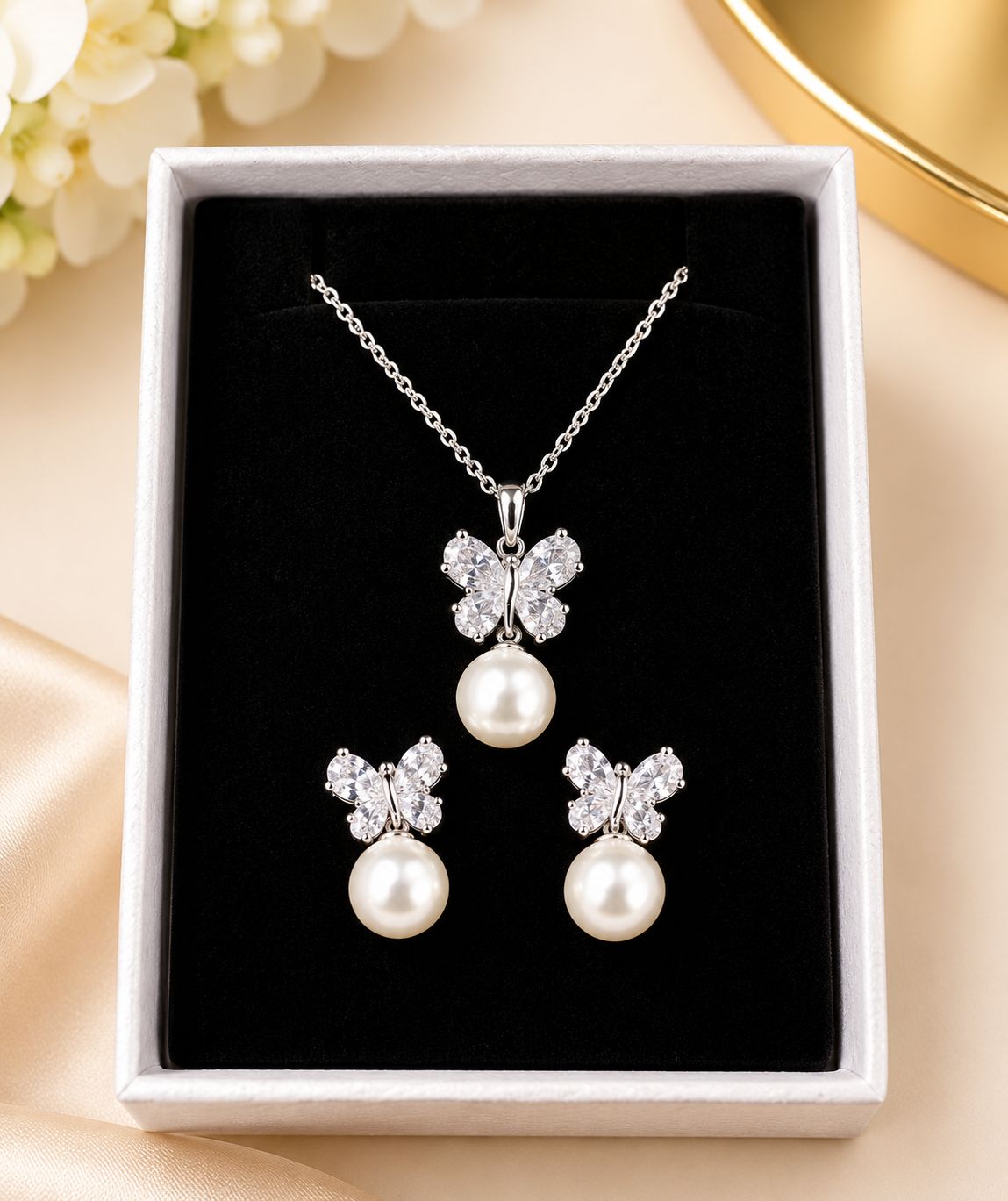 Nora Necklace