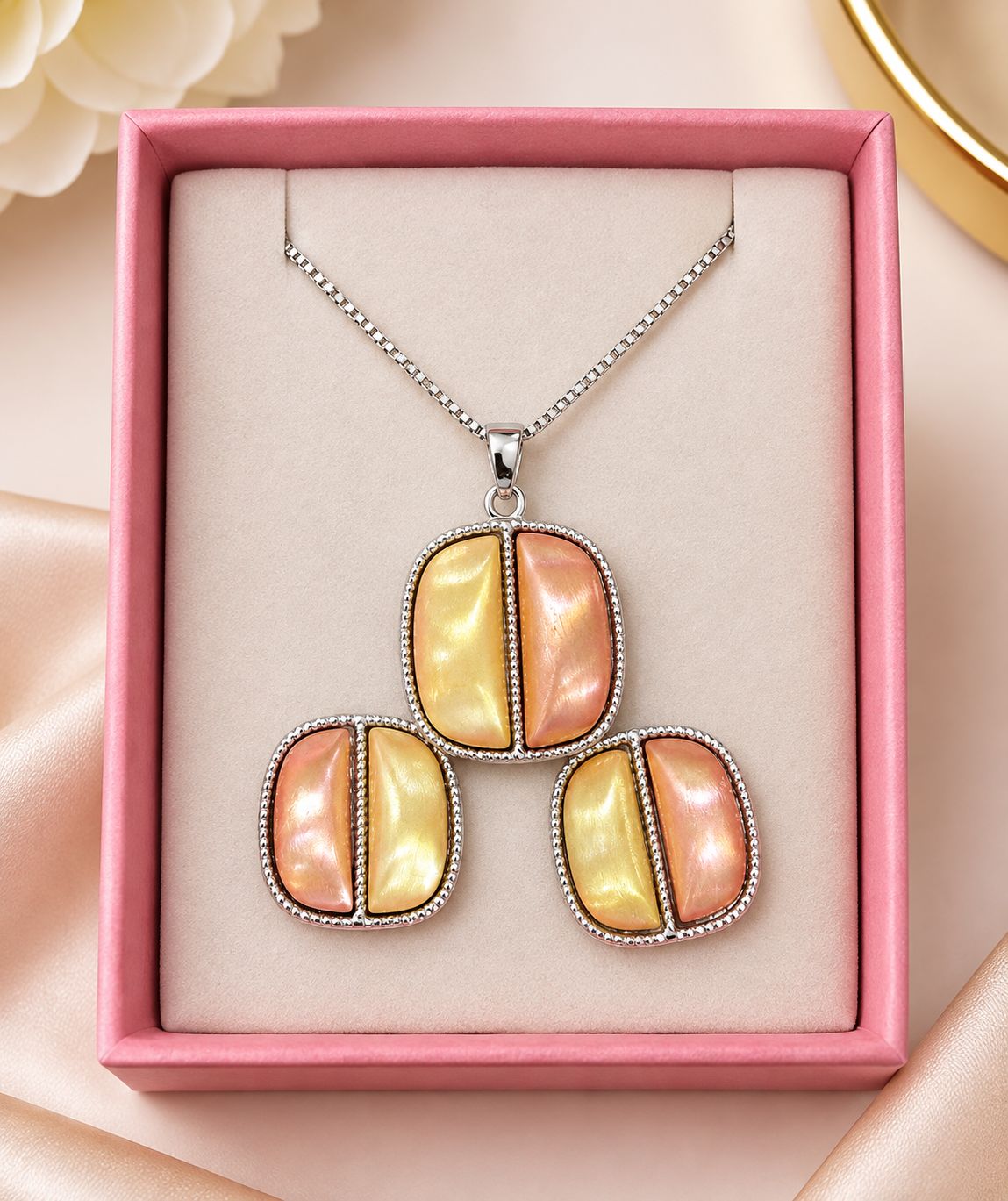 Nora Necklace