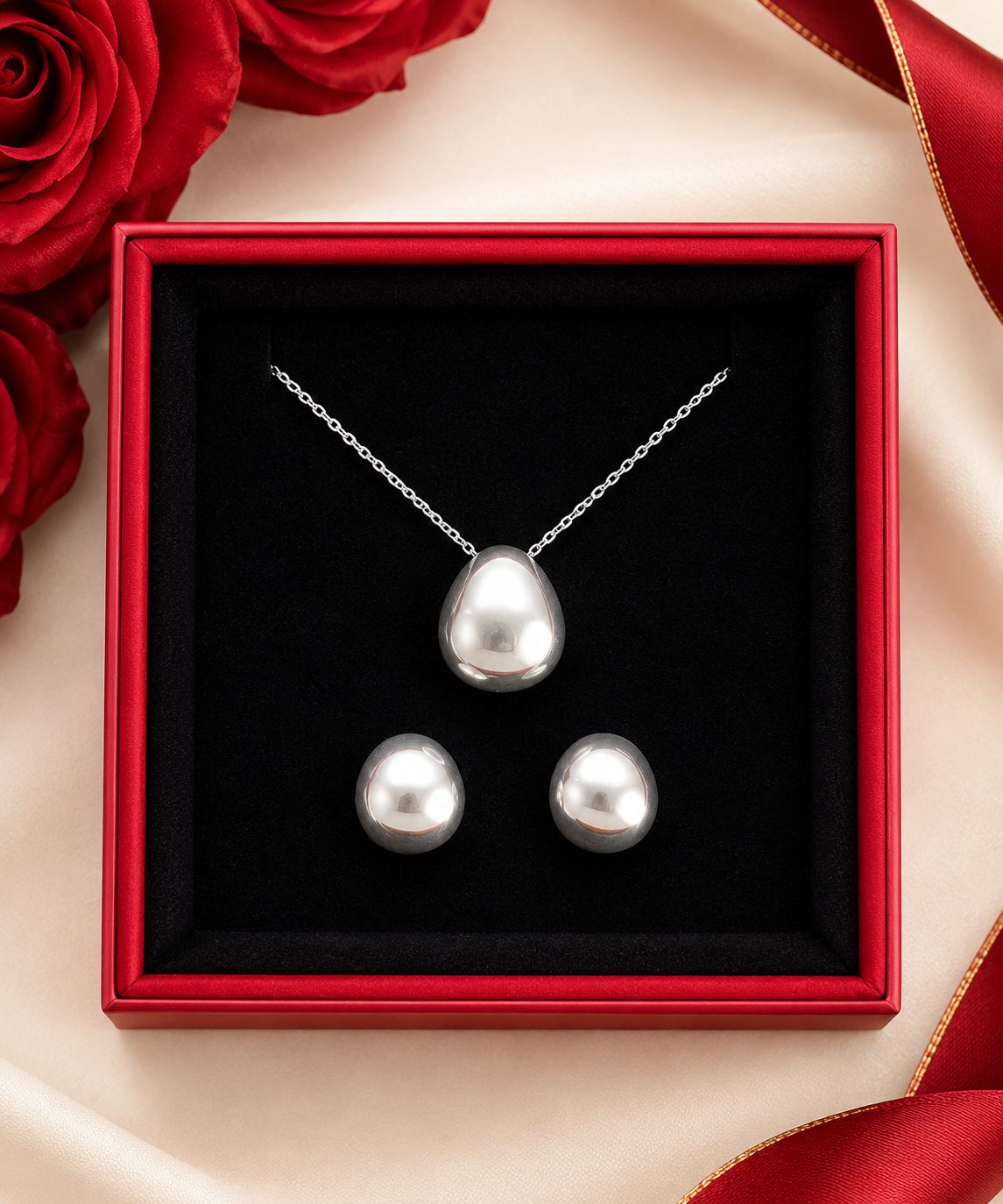 Nora Necklace