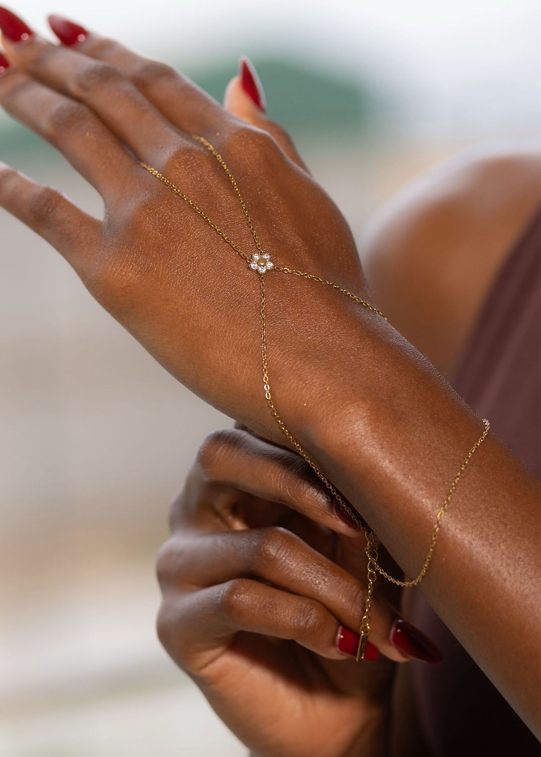 Archives Hand Chain