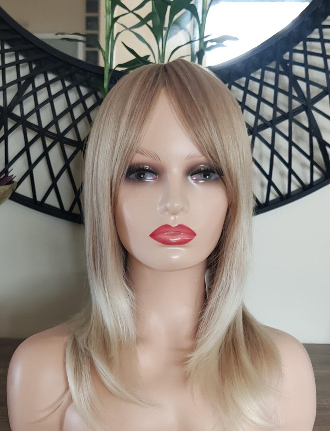 Bindy Wig | Blonde Layered with Highlights