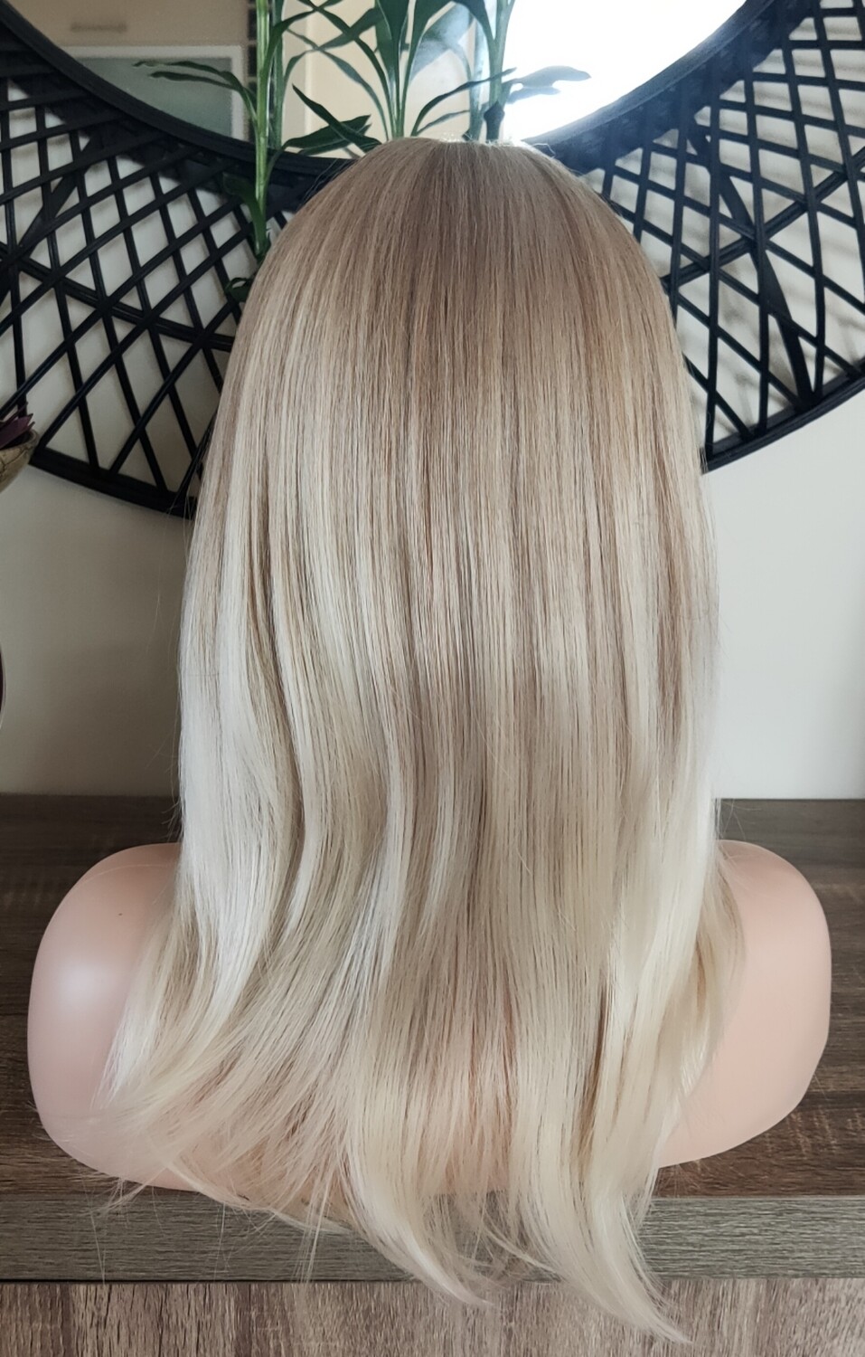 Bindy Wig | Blonde Layered with Highlights